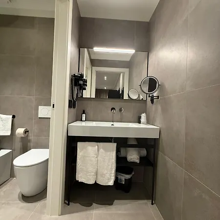 Wega Hotel 3*