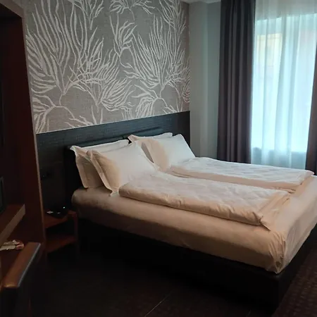 Wega 3* Verona