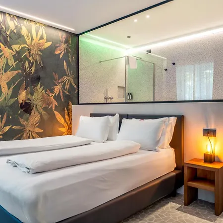 Wega Hotel 3*